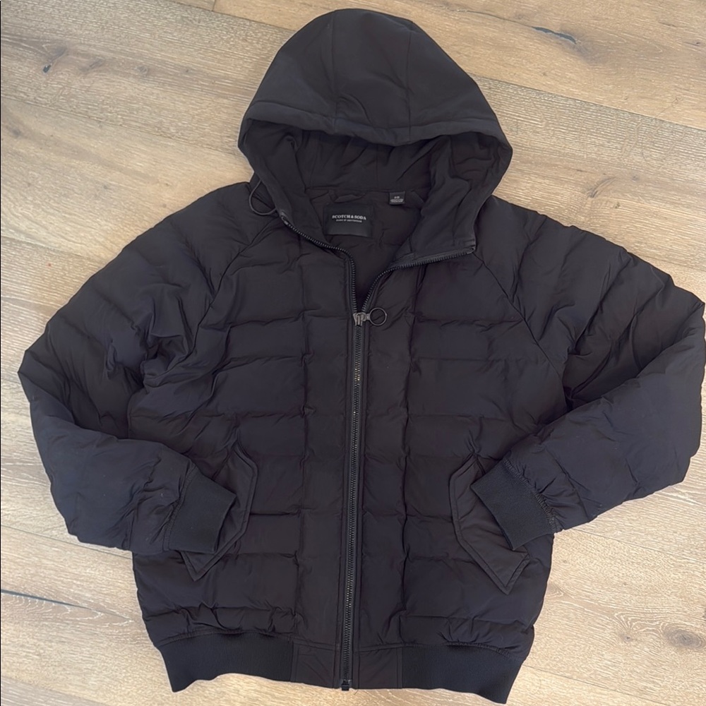 Scotch & Soda Black Puffer Jacket. Size M